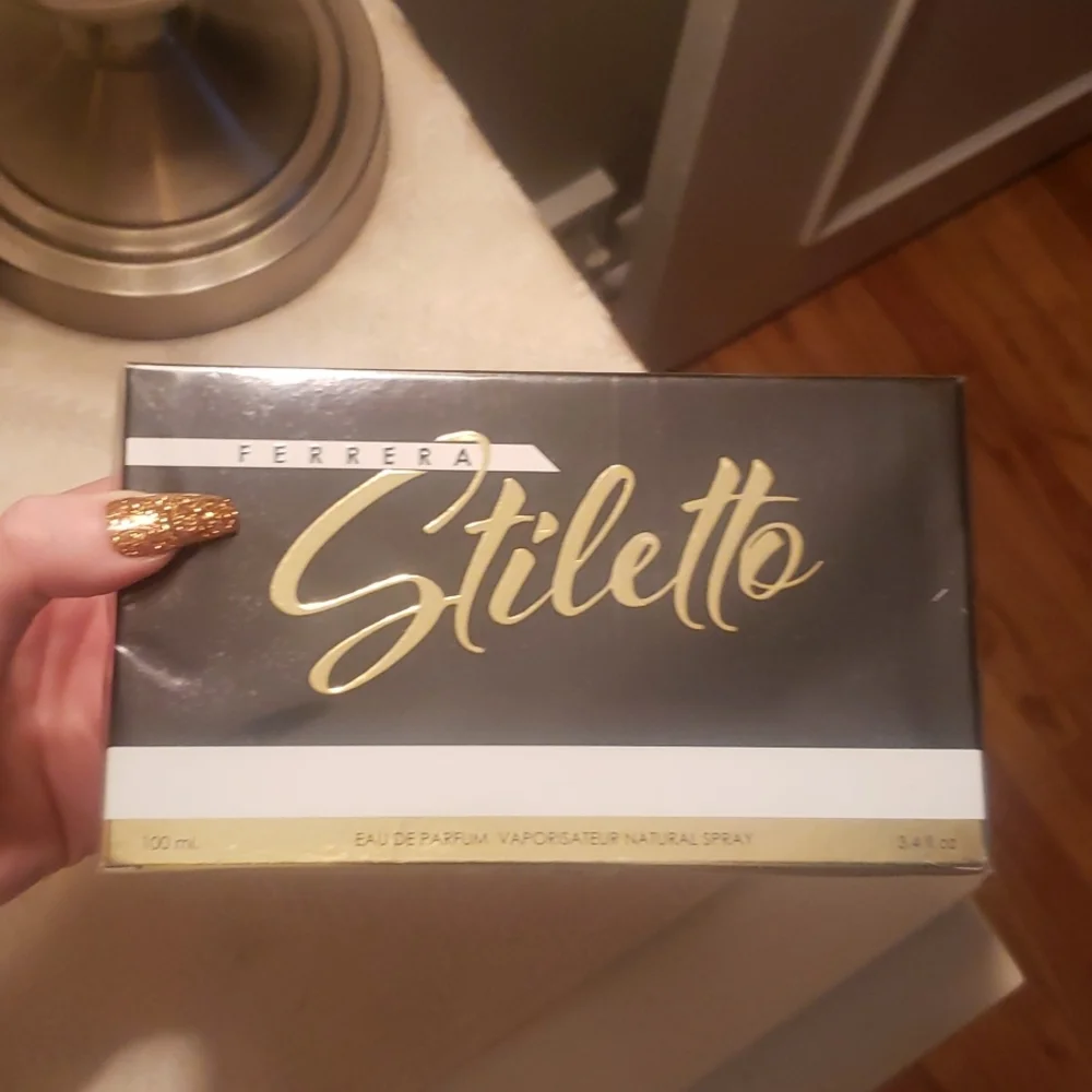 New good girl inspiration ferrera stiletto perfume - Picture 2 of 8